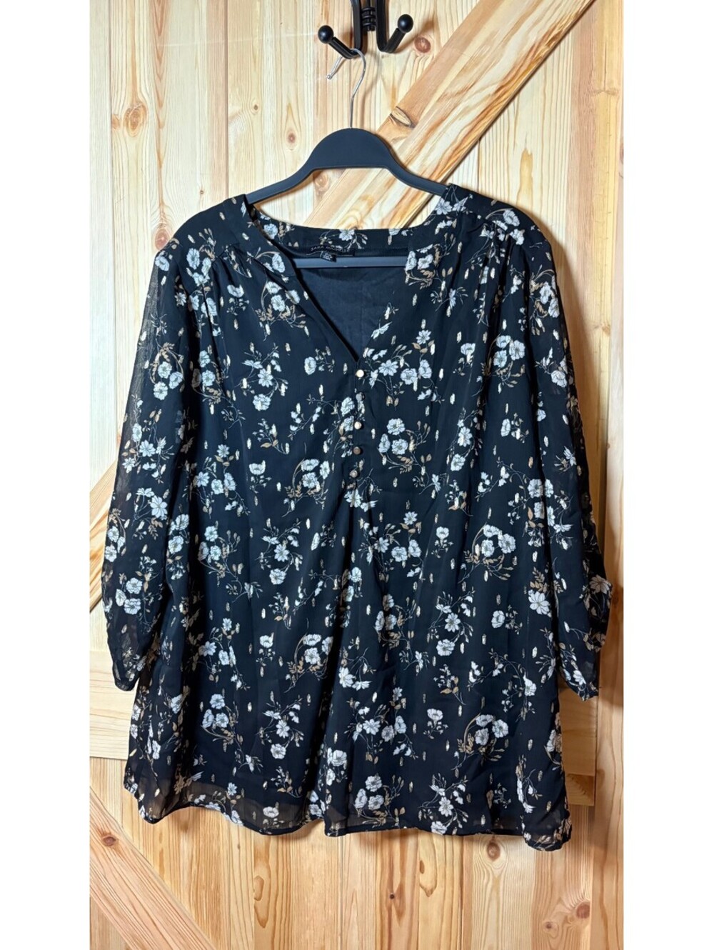 Sara Michelle Plus Size 2X Black Floral Sheer Blouse NWT
